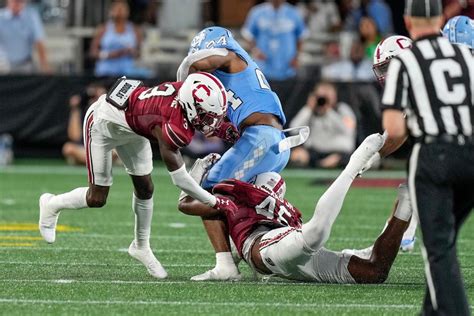 South Carolina starting linebacker Mohamed Kaba out for season with left knee injury